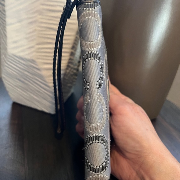 Coach Zip Around Wallet Wristlet Silver/Gray Optic C  - Picture 12 of 16
